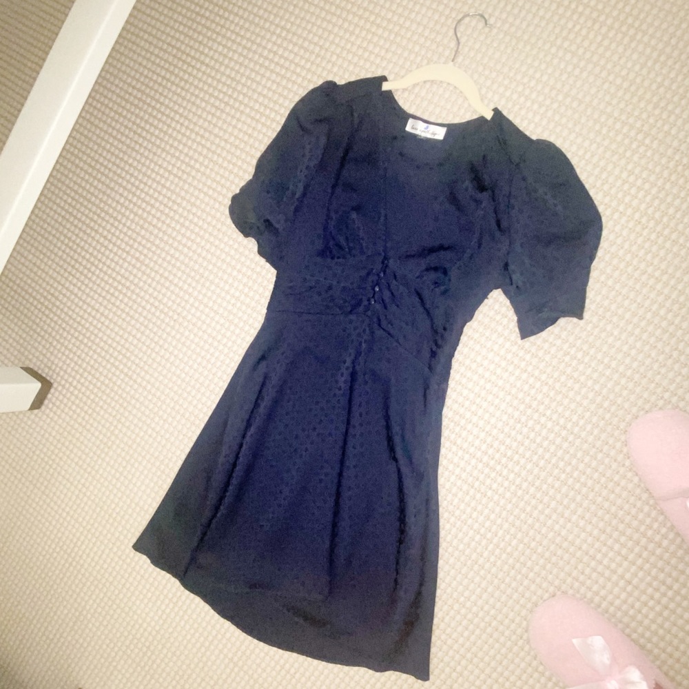 Luxe Apothetique navy size medium dress